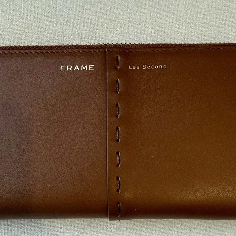 FRAME Les Second Continental Wallet- Tobacco